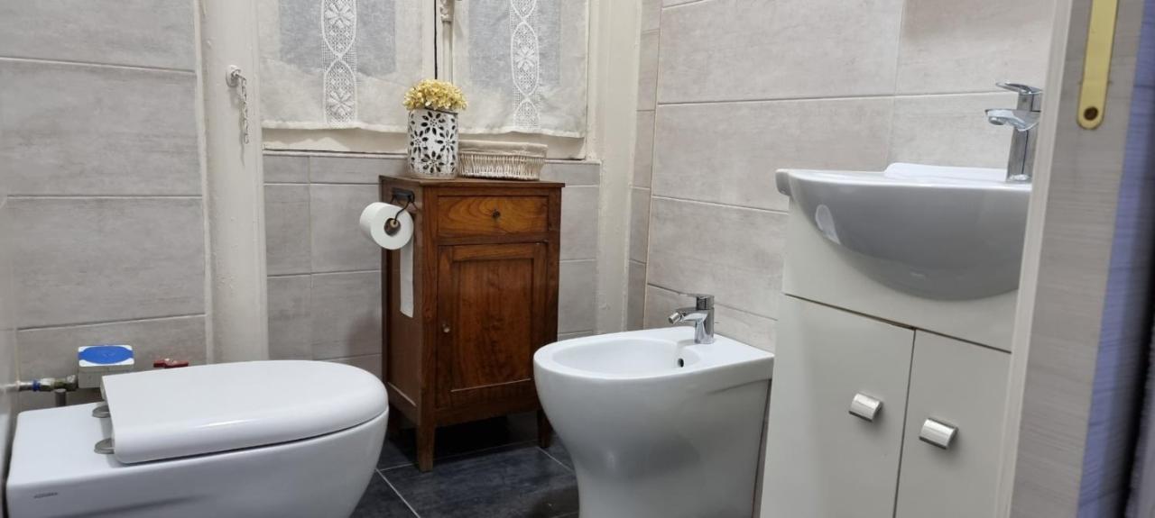 Dimora Donn'Alba Apartment Наполи Екстериор снимка