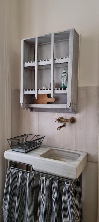 Dimora Donn'Alba Apartment Наполи Екстериор снимка